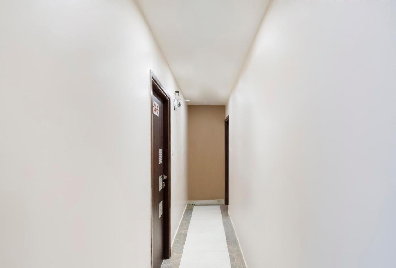 OYO 69377 Hotel Ruby Mumbai  Buitenkant foto
