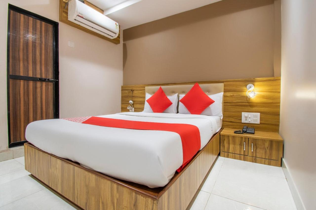 OYO 69377 Hotel Ruby Mumbai  Buitenkant foto