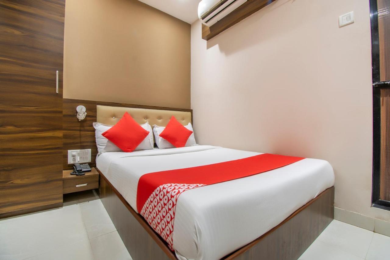 OYO 69377 Hotel Ruby Mumbai  Buitenkant foto