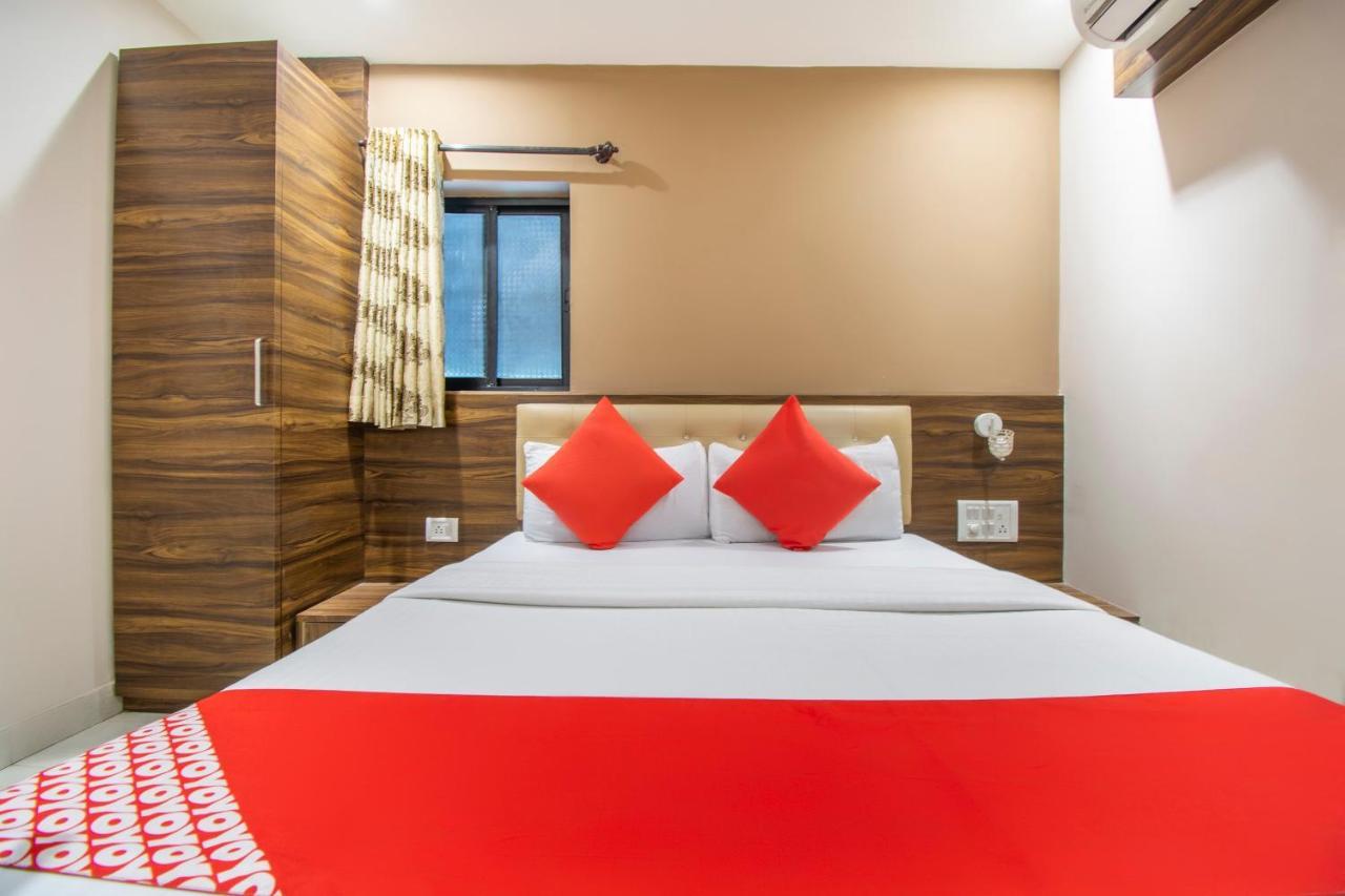 OYO 69377 Hotel Ruby Mumbai  Buitenkant foto